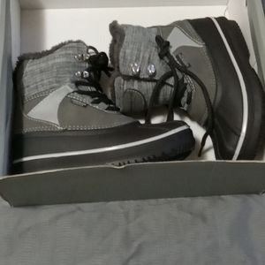 Boys boots